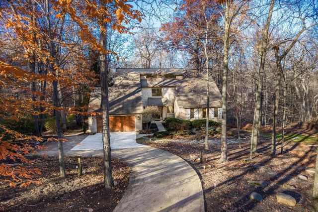 3313 Glen Oaks Court, Lewis Center, OH 43035