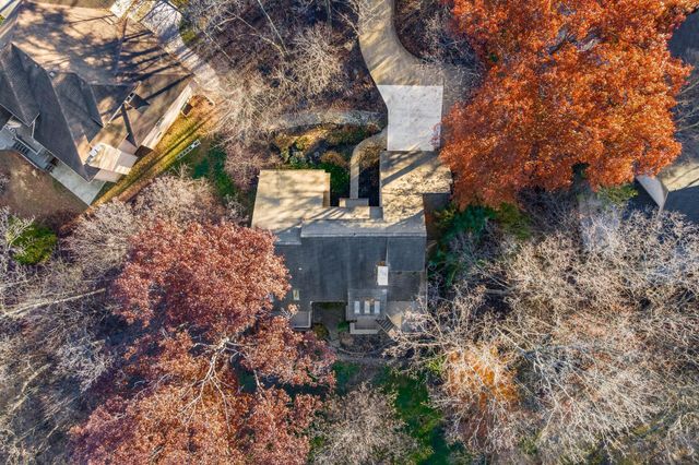 3313 Glen Oaks Court, Lewis Center, OH 43035