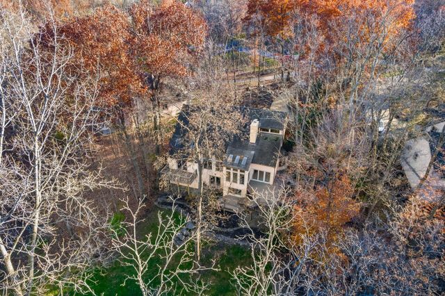 3313 Glen Oaks Court, Lewis Center, OH 43035