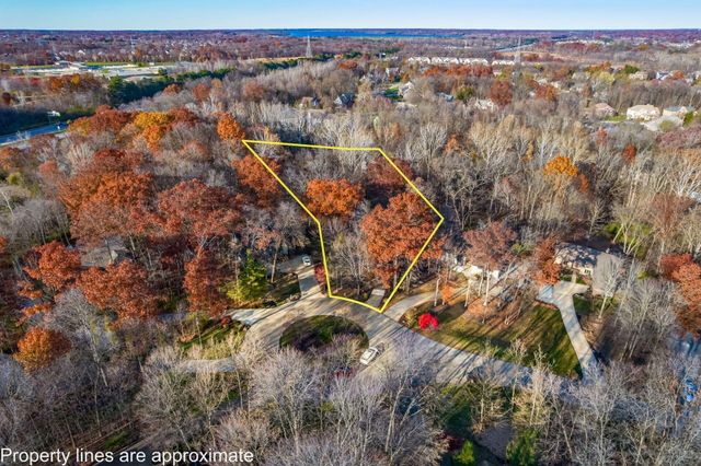 3313 Glen Oaks Court, Lewis Center, OH 43035