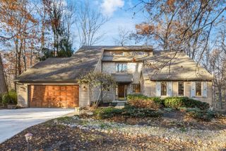 3313 Glen Oaks Court, Lewis Center, OH 43035