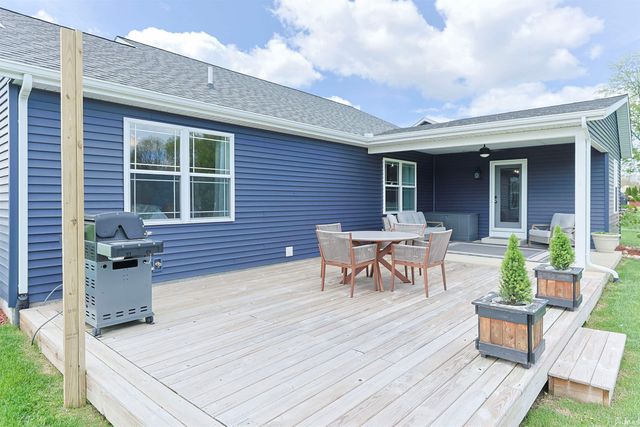 30477 Pine Bluff Drive, Elkhart, IN 46517