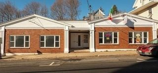 38-40 Market 1, Amesbury, MA 01913