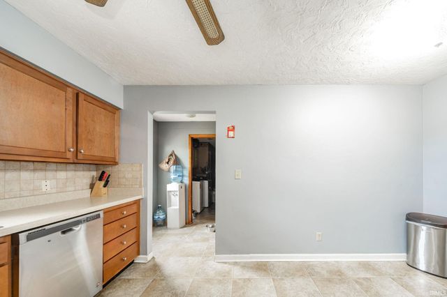 2916 Country Estates Drive, New Castle, IN 47362