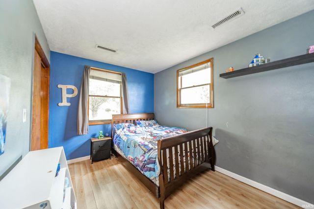 2916 Country Estates Drive, New Castle, IN 47362