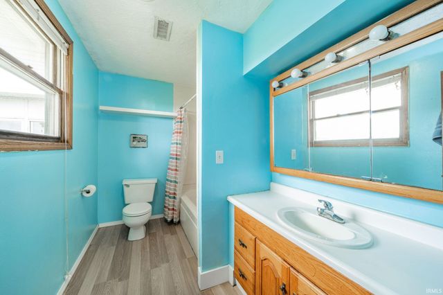 2916 Country Estates Drive, New Castle, IN 47362