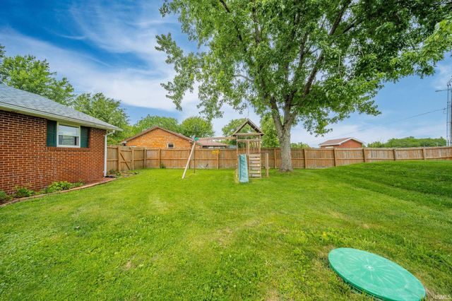 2916 Country Estates Drive, New Castle, IN 47362