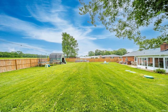 2916 Country Estates Drive, New Castle, IN 47362
