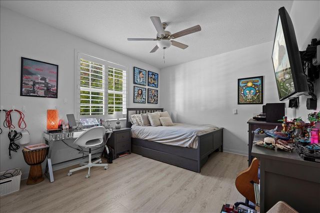 429 Oriole Circle, Jupiter, FL 33458