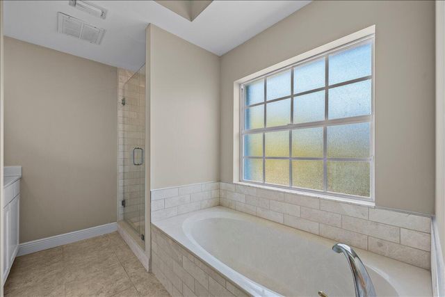 429 Oriole Circle, Jupiter, FL 33458