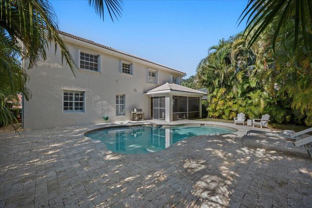 429 Oriole Circle, Jupiter, FL 33458