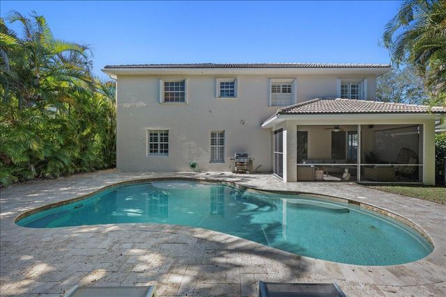 429 Oriole Circle, Jupiter, FL 33458