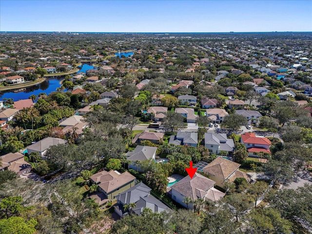 429 Oriole Circle, Jupiter, FL 33458