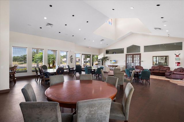 429 Oriole Circle, Jupiter, FL 33458