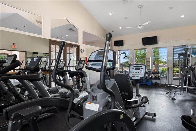 429 Oriole Circle, Jupiter, FL 33458