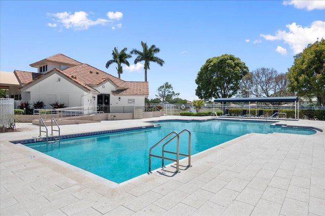 429 Oriole Circle, Jupiter, FL 33458