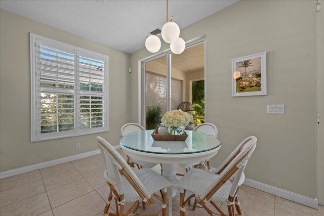 429 Oriole Circle, Jupiter, FL 33458