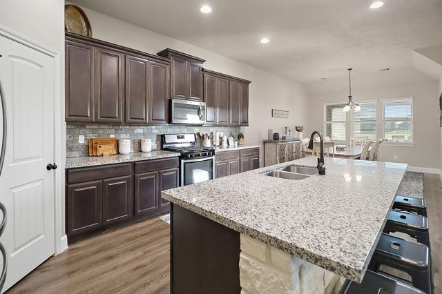 4610 Pineloch Bayou Drive, Baytown, TX 77523