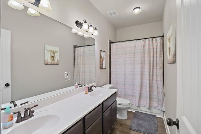 4610 Pineloch Bayou Drive, Baytown, TX 77523