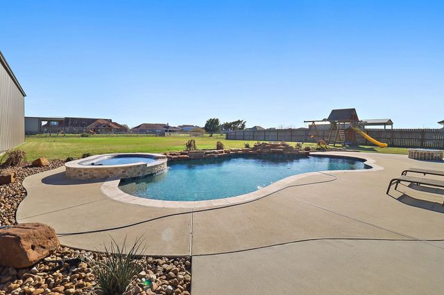 4610 Pineloch Bayou Drive, Baytown, TX 77523