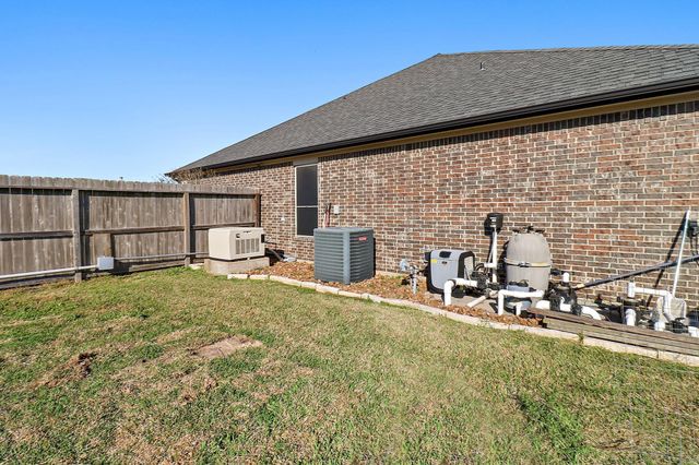 4610 Pineloch Bayou Drive, Baytown, TX 77523