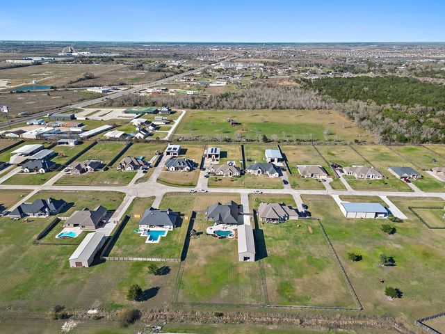 4610 Pineloch Bayou Drive, Baytown, TX 77523