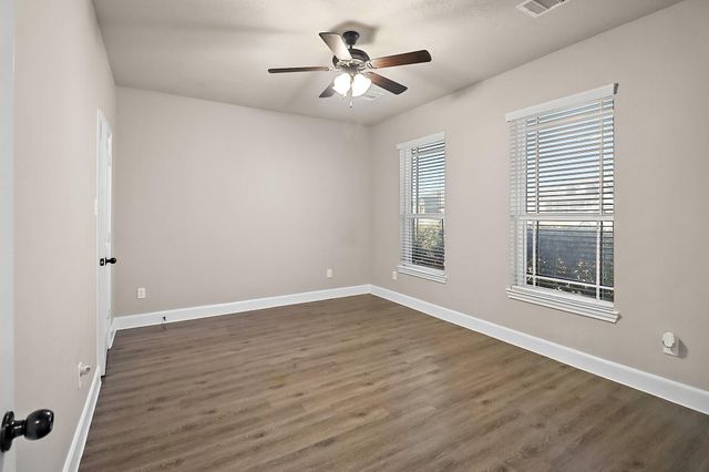 4610 Pineloch Bayou Drive, Baytown, TX 77523