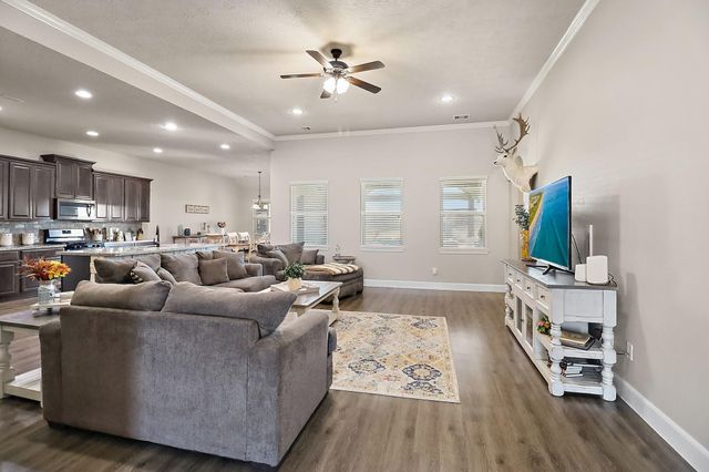 4610 Pineloch Bayou Drive, Baytown, TX 77523