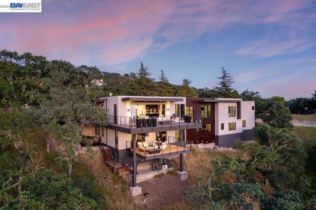 2525 Biltmore Dr, Alamo, CA 94507