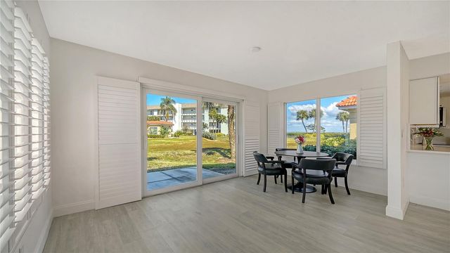 4750 GULF OF MEXICO DRIVE Villa 8, Longboat Key, FL 34228