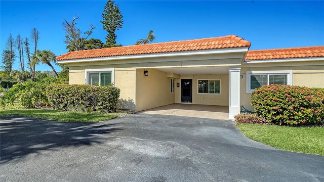 4750 GULF OF MEXICO DRIVE Villa 8, Longboat Key, FL 34228