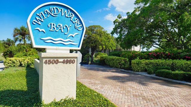 4750 GULF OF MEXICO DRIVE Villa 8, Longboat Key, FL 34228