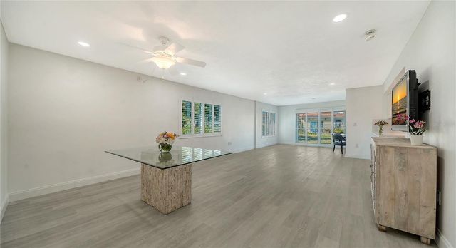 4750 GULF OF MEXICO DRIVE Villa 8, Longboat Key, FL 34228