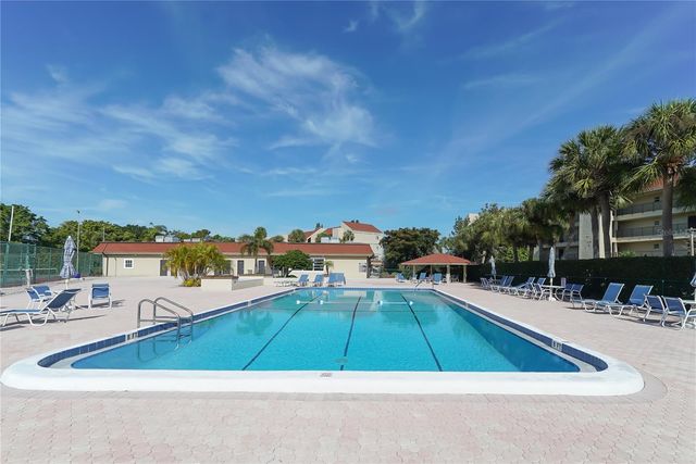 4750 GULF OF MEXICO DRIVE Villa 8, Longboat Key, FL 34228