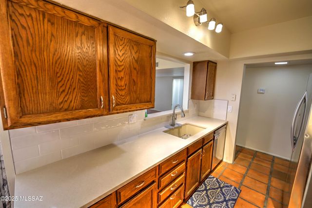 5932 N Placita Del Conde, Tucson, AZ 85718