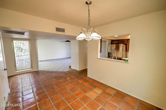 5932 N Placita Del Conde, Tucson, AZ 85718