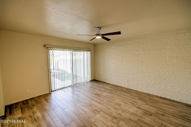 5932 N Placita Del Conde, Tucson, AZ 85718