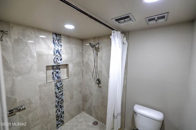 5932 N Placita Del Conde, Tucson, AZ 85718