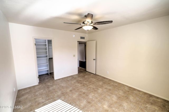 5932 N Placita Del Conde, Tucson, AZ 85718