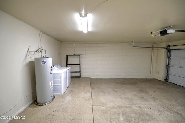 5932 N Placita Del Conde, Tucson, AZ 85718