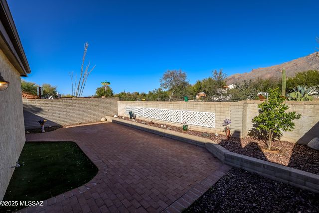 5932 N Placita Del Conde, Tucson, AZ 85718