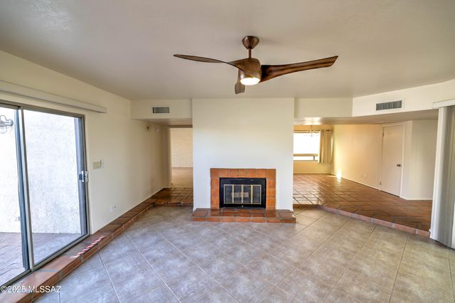 5932 N Placita Del Conde, Tucson, AZ 85718