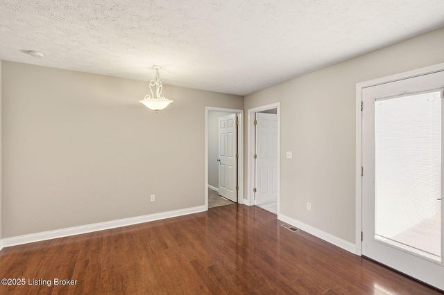 190 Haley Ave, Shepherdsville, KY 40165