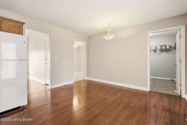 190 Haley Ave, Shepherdsville, KY 40165