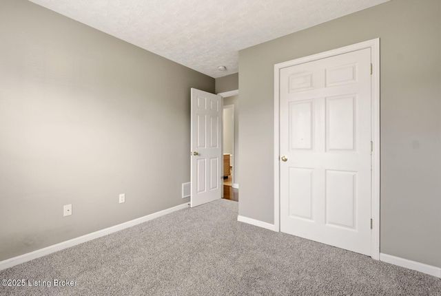 190 Haley Ave, Shepherdsville, KY 40165