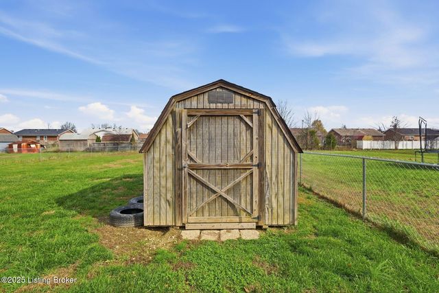 190 Haley Ave, Shepherdsville, KY 40165