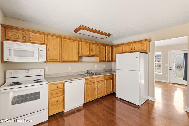 190 Haley Ave, Shepherdsville, KY 40165