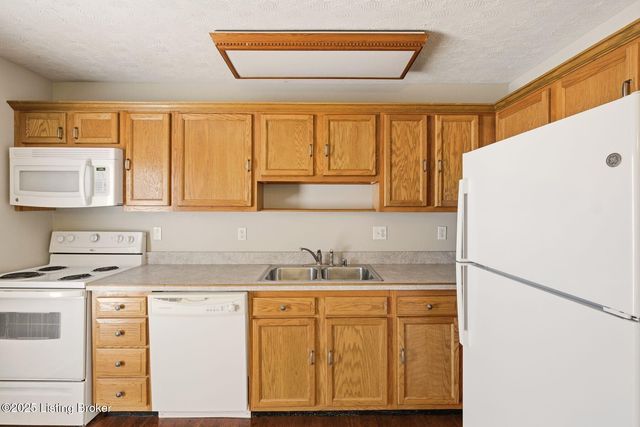 190 Haley Ave, Shepherdsville, KY 40165