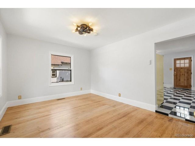 129 Ruxton Ave, Manitou Springs, CO 80829