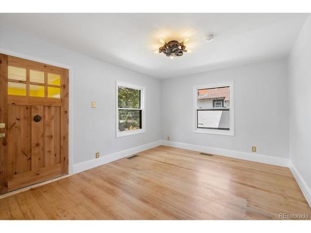 129 Ruxton Ave, Manitou Springs, CO 80829